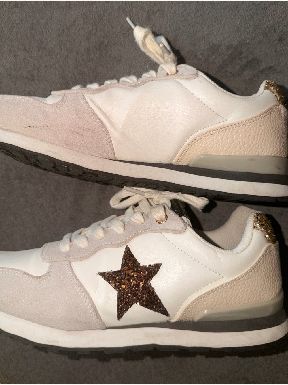 Women's vintage HavanaWhite and Beige Star Accent Sneakers - Glitter Star Detail